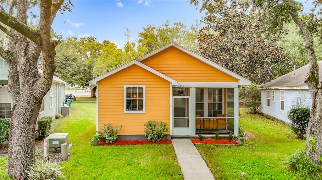 For Sale: $275,000 (3 beds, 2 baths, 1272 Square Feet)