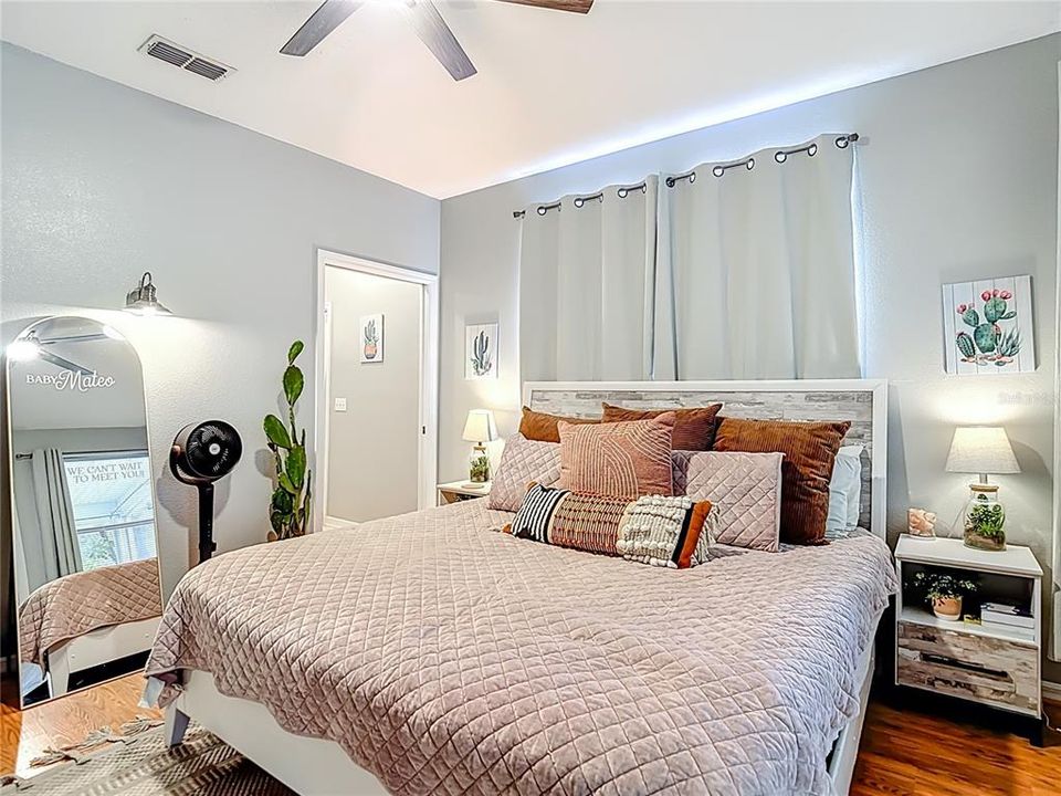 For Sale: $275,000 (3 beds, 2 baths, 1272 Square Feet)