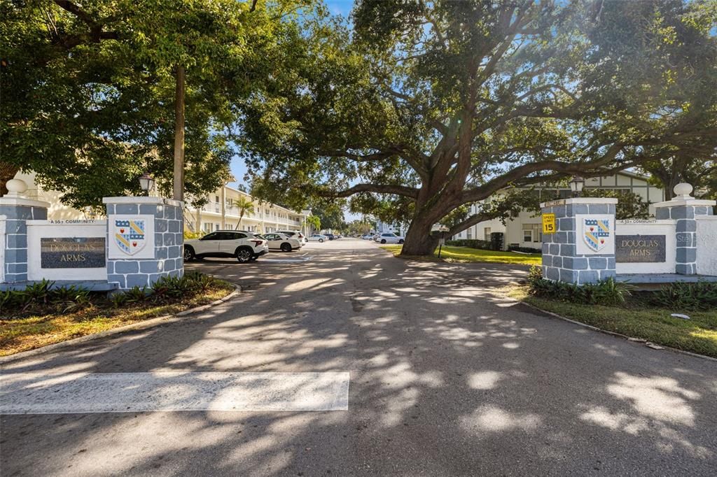 For Sale: $232,000 (2 beds, 2 baths, 1420 Square Feet)