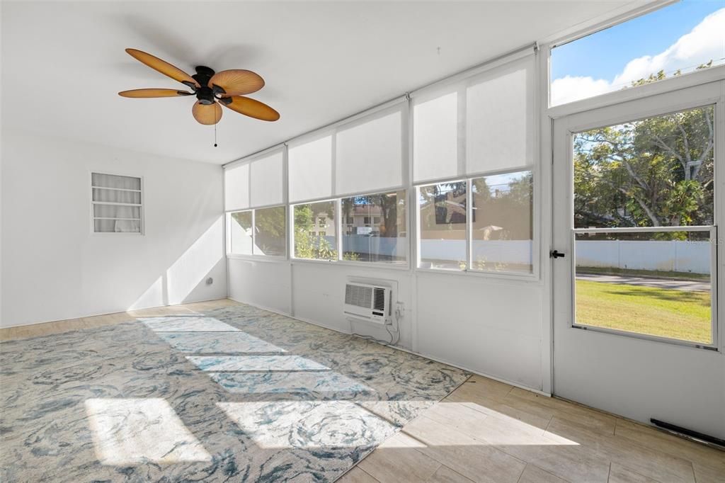 For Sale: $232,000 (2 beds, 2 baths, 1420 Square Feet)