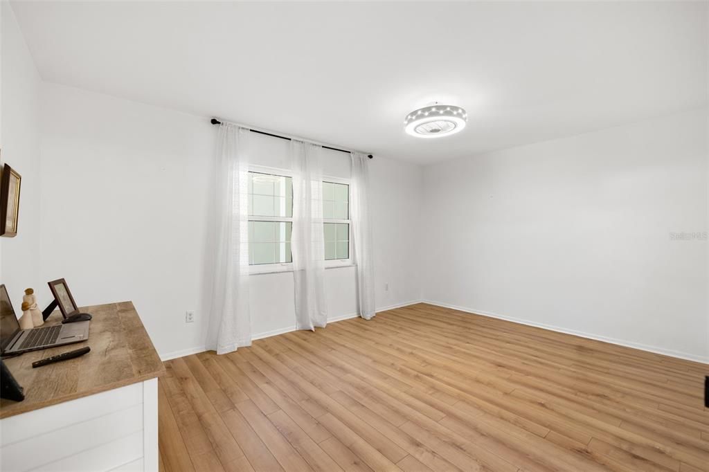 For Sale: $232,000 (2 beds, 2 baths, 1420 Square Feet)