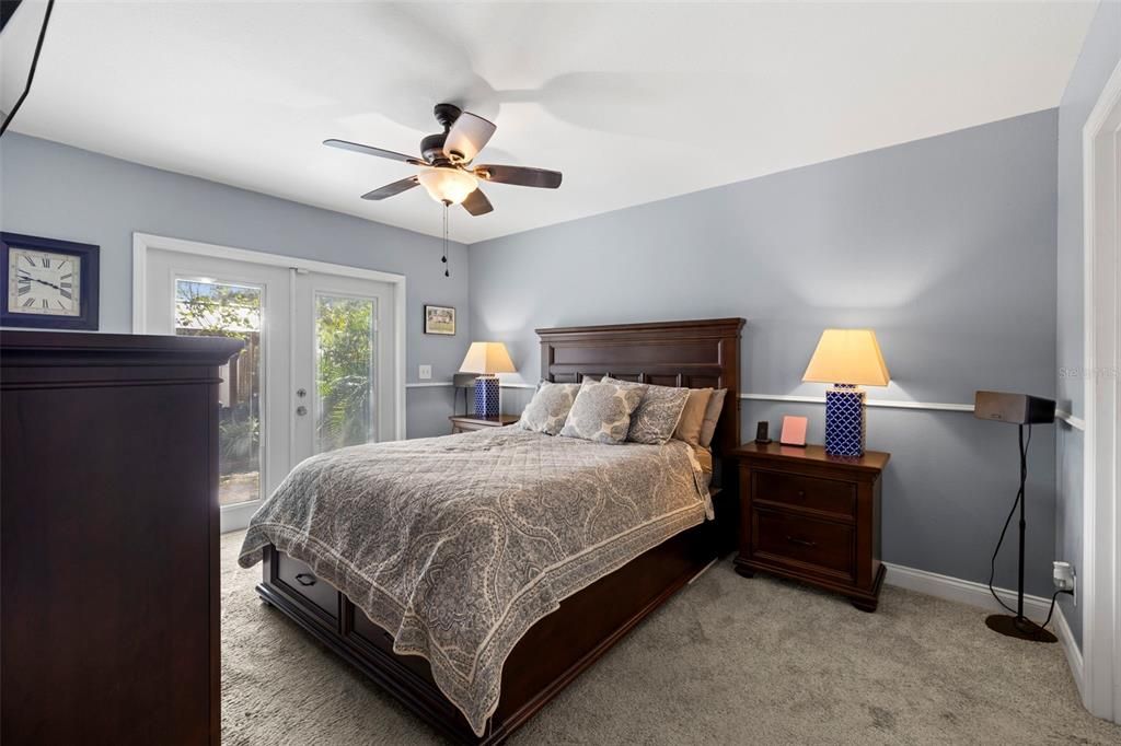 Active With Contract: $435,000 (3 beds, 2 baths, 1168 Square Feet)