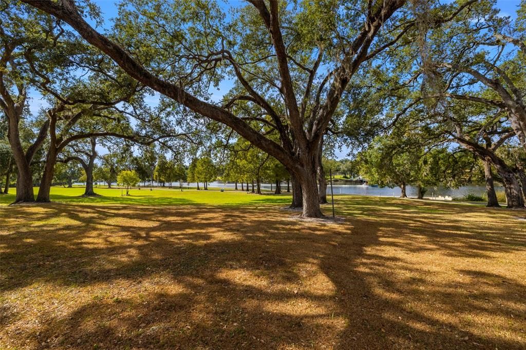 Active With Contract: $435,000 (3 beds, 2 baths, 1168 Square Feet)