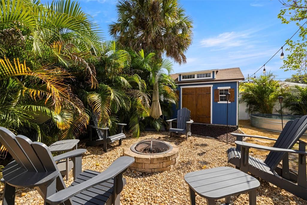 Active With Contract: $435,000 (3 beds, 2 baths, 1168 Square Feet)