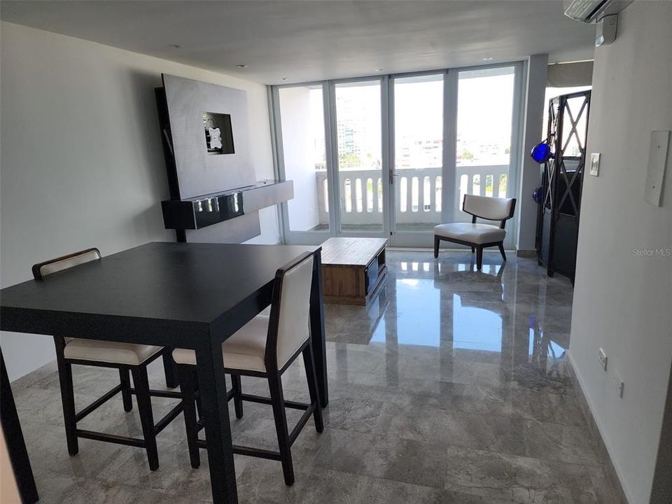 En Renta: $1,600 (0 camas, 1 baños, 660 Pies cuadrados)