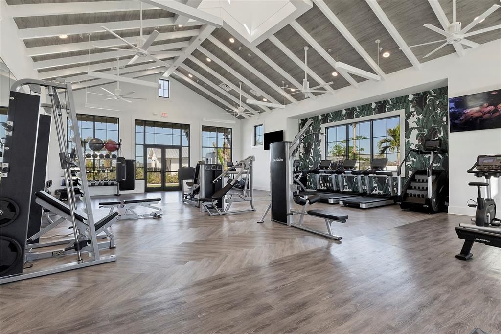 Active With Contract: $457,900 (3 beds, 2 baths, 1596 Square Feet)