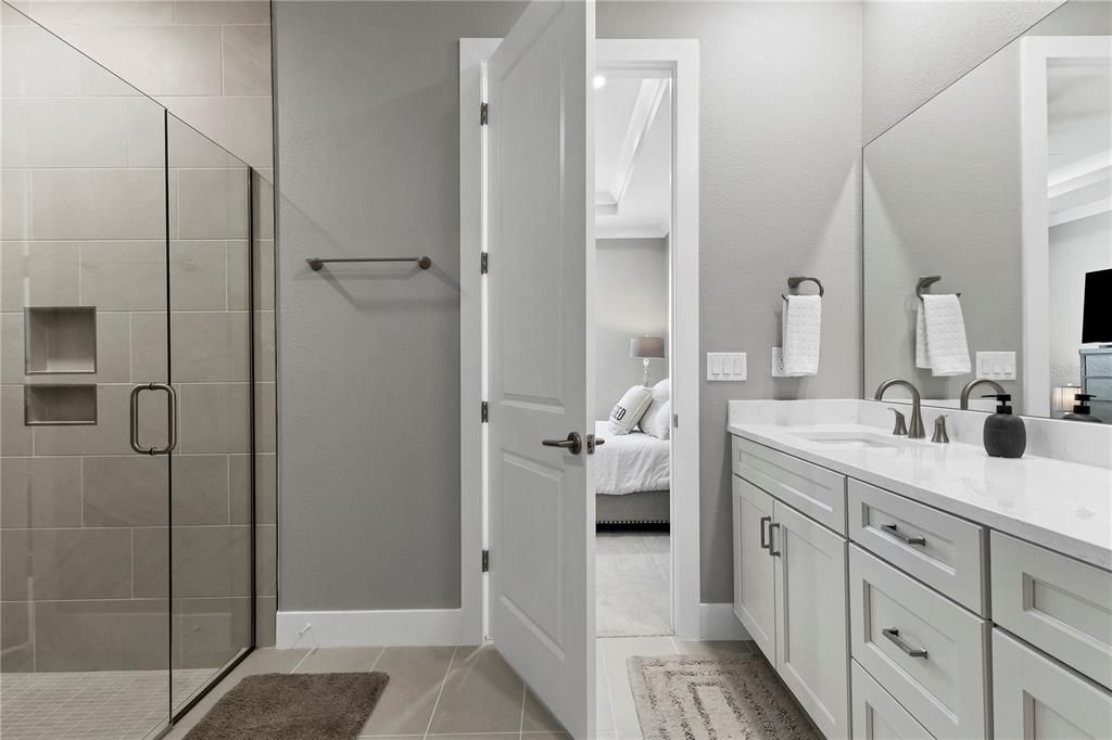 Active With Contract: $457,900 (3 beds, 2 baths, 1596 Square Feet)