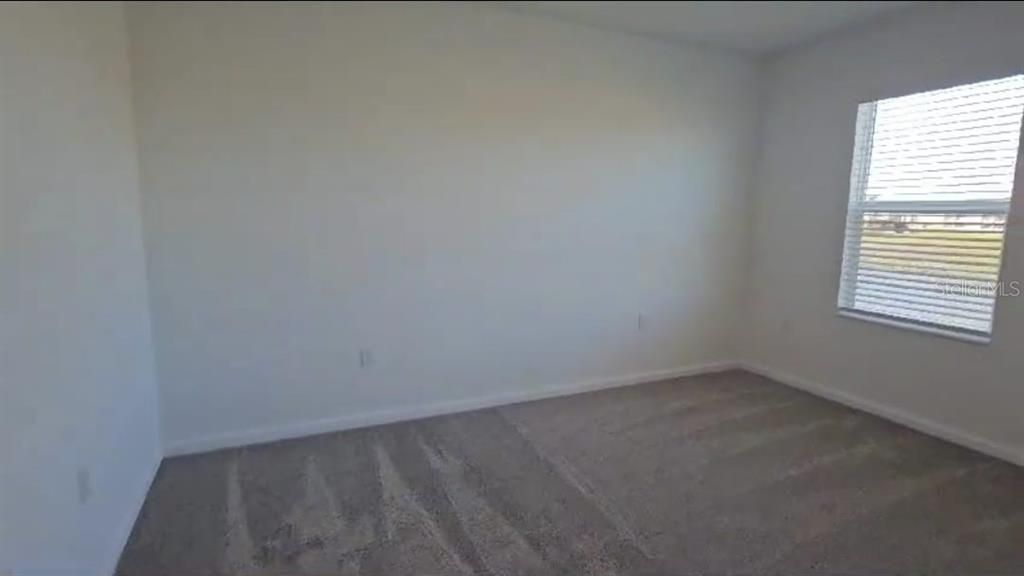 出租: $1,970 (4 贝兹, 2 浴室, 1850 平方英尺)