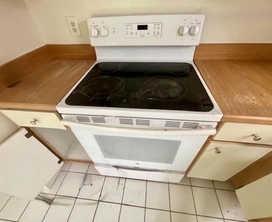 En Venta: $239,900 (3 camas, 2 baños, 1055 Pies cuadrados)