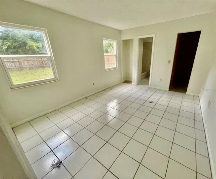 En Venta: $239,900 (3 camas, 2 baños, 1055 Pies cuadrados)