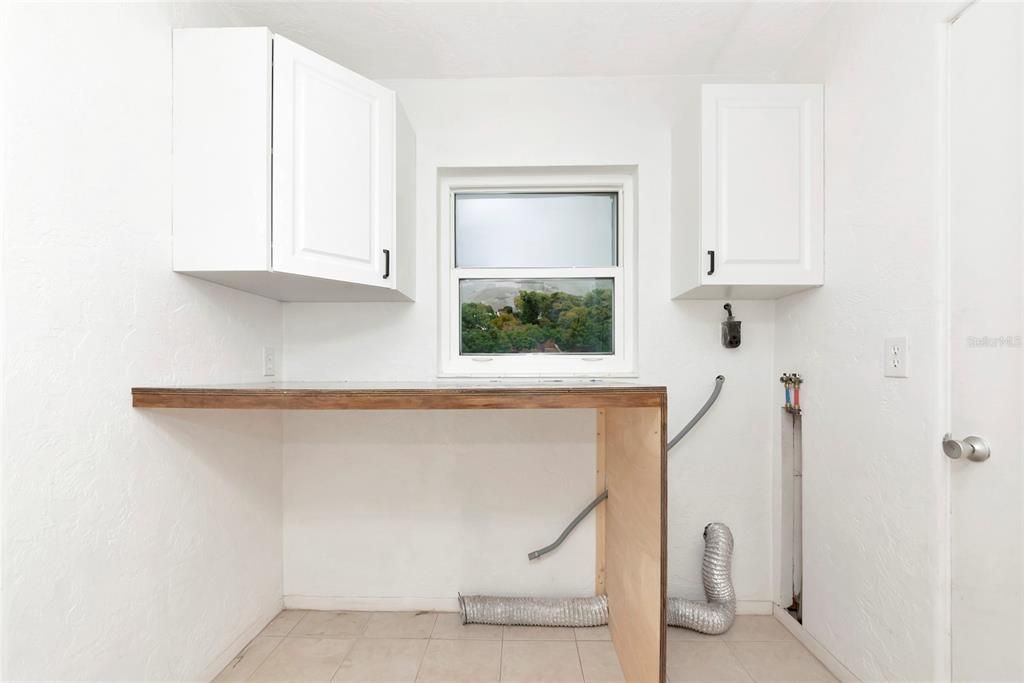 For Sale: $574,999 (3 beds, 2 baths, 1568 Square Feet)