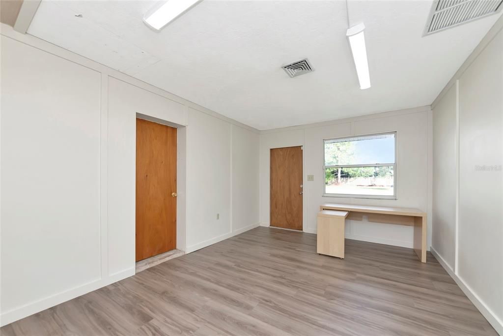 For Sale: $574,999 (3 beds, 2 baths, 1568 Square Feet)