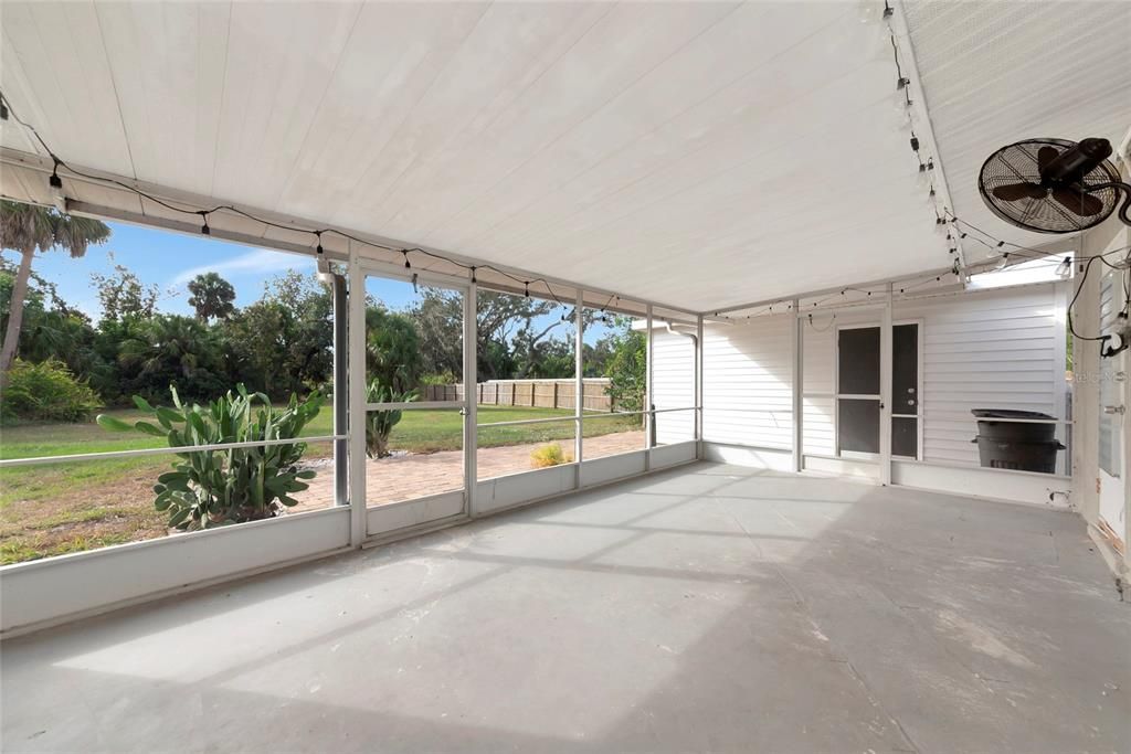 For Sale: $574,999 (3 beds, 2 baths, 1568 Square Feet)