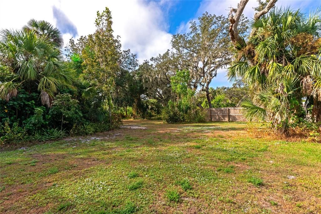 For Sale: $574,999 (3 beds, 2 baths, 1568 Square Feet)