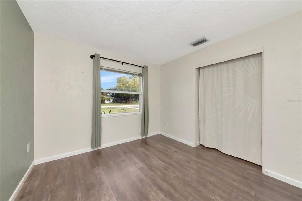 For Sale: $574,999 (3 beds, 2 baths, 1568 Square Feet)