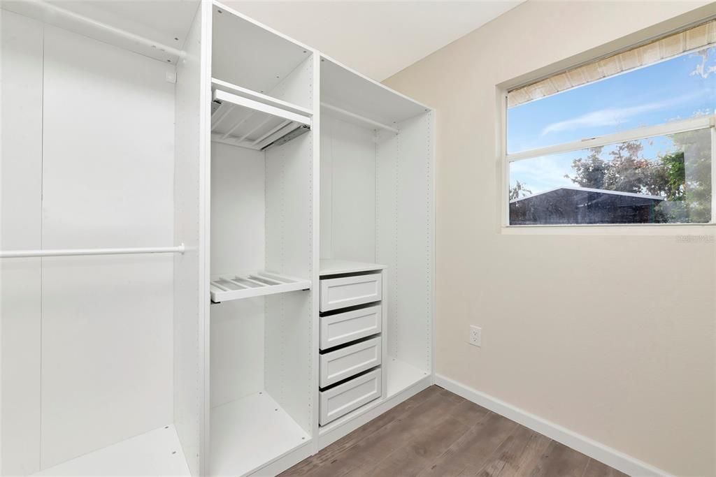 For Sale: $574,999 (3 beds, 2 baths, 1568 Square Feet)