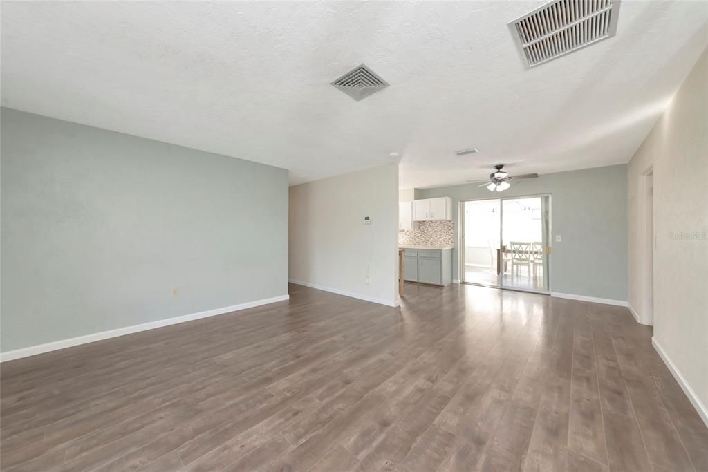 For Sale: $574,999 (3 beds, 2 baths, 1568 Square Feet)