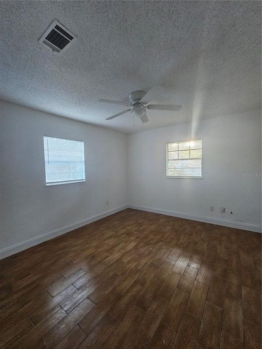 Active With Contract: $299,000 (4 beds, 2 baths, 1470 Square Feet)