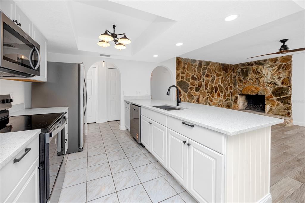 For Sale: $459,000 (3 beds, 2 baths, 1624 Square Feet)