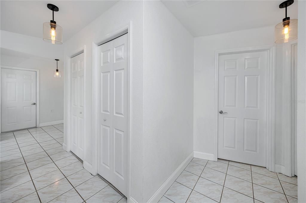 For Sale: $459,000 (3 beds, 2 baths, 1624 Square Feet)