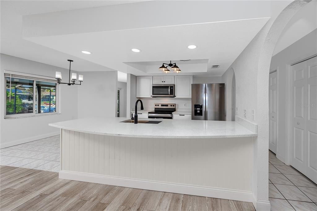 For Sale: $459,000 (3 beds, 2 baths, 1624 Square Feet)