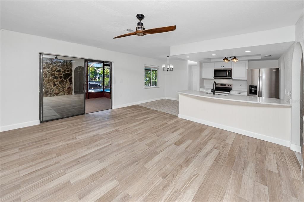 For Sale: $459,000 (3 beds, 2 baths, 1624 Square Feet)