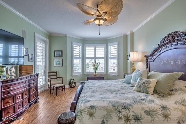 合同活跃: $350,000 (2 贝兹, 2 浴室, 1339 平方英尺)