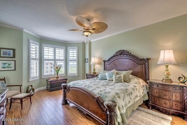 合同活跃: $350,000 (2 贝兹, 2 浴室, 1339 平方英尺)