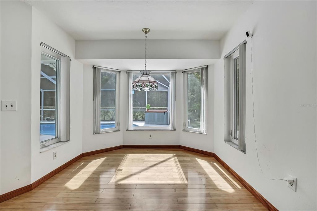 待售: $350,000 (3 贝兹, 2 浴室, 1778 平方英尺)