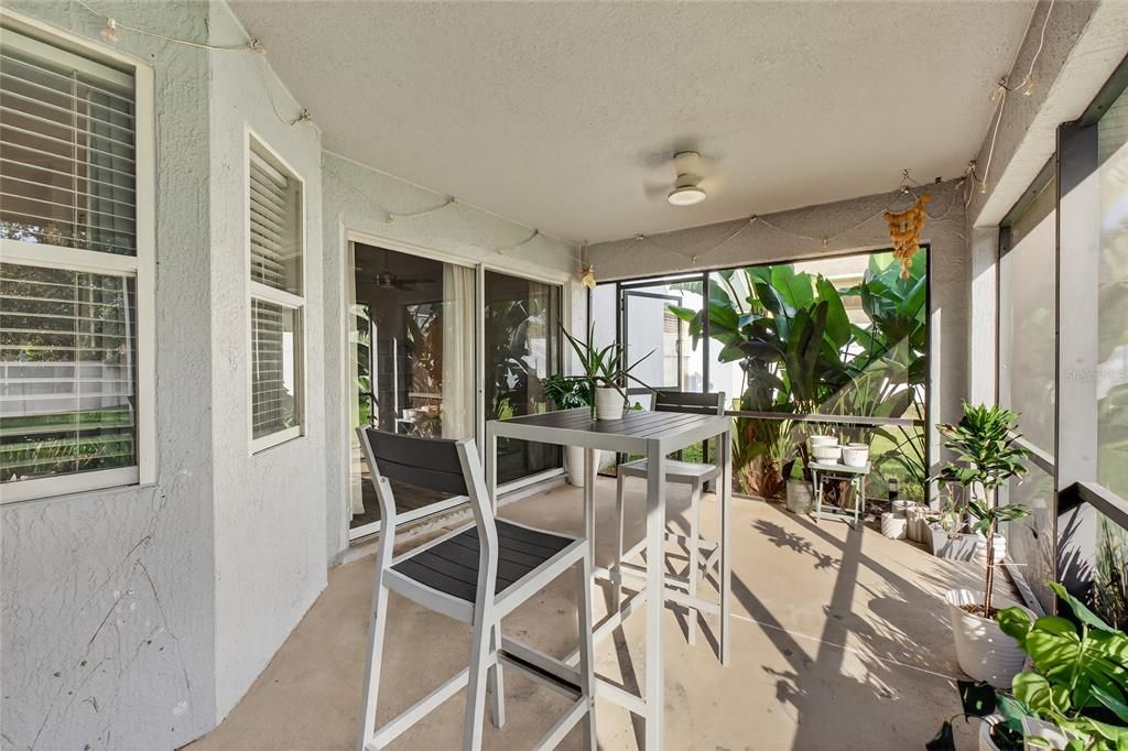 Под контрактом: $345,990 (4 спален, 2 ванн, 1802 Квадратных фут)