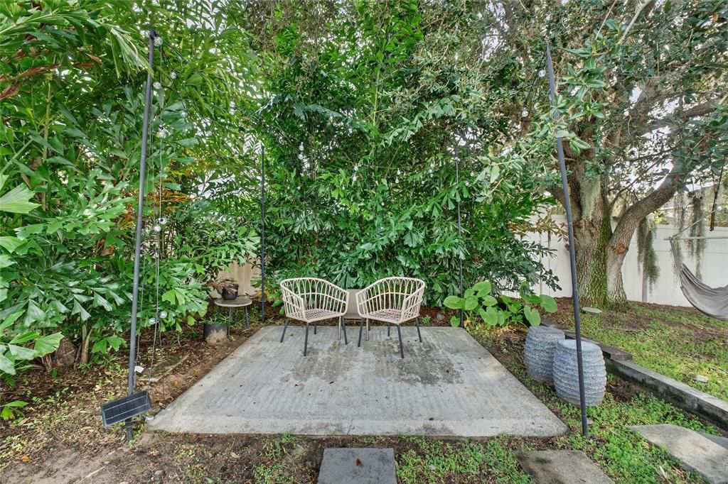 Под контрактом: $345,990 (4 спален, 2 ванн, 1802 Квадратных фут)