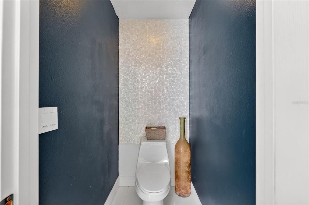 Под контрактом: $345,990 (4 спален, 2 ванн, 1802 Квадратных фут)