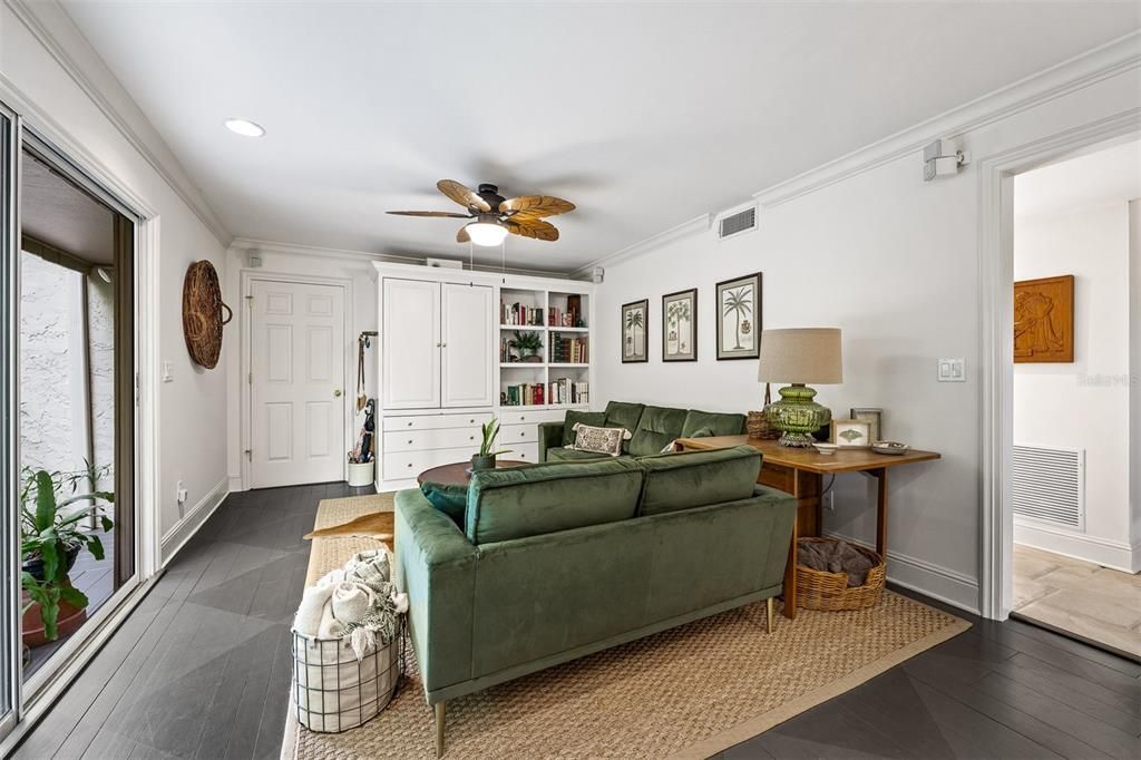 Activo con contrato: $465,000 (2 camas, 2 baños, 1816 Pies cuadrados)