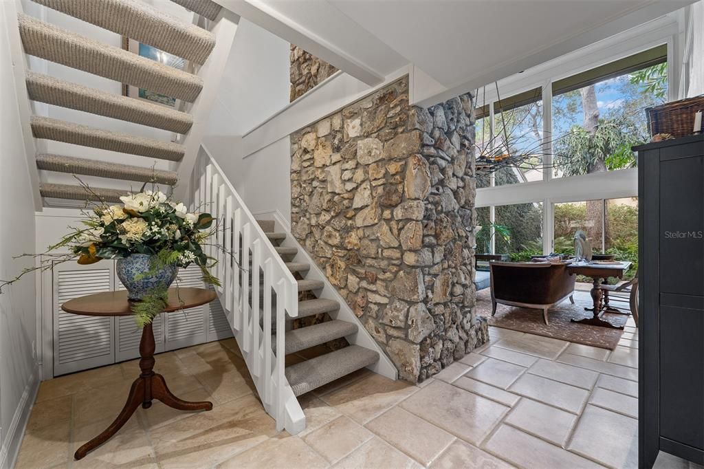 Activo con contrato: $465,000 (2 camas, 2 baños, 1816 Pies cuadrados)