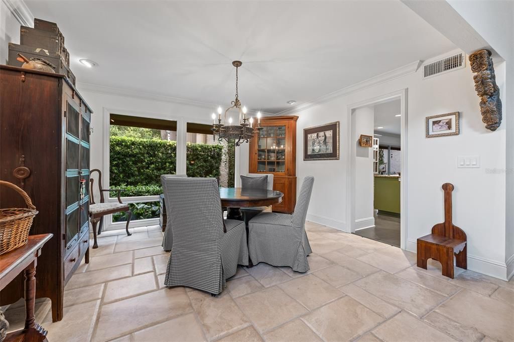 Activo con contrato: $465,000 (2 camas, 2 baños, 1816 Pies cuadrados)