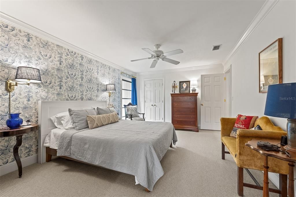 Activo con contrato: $465,000 (2 camas, 2 baños, 1816 Pies cuadrados)