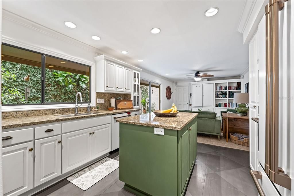 Activo con contrato: $465,000 (2 camas, 2 baños, 1816 Pies cuadrados)