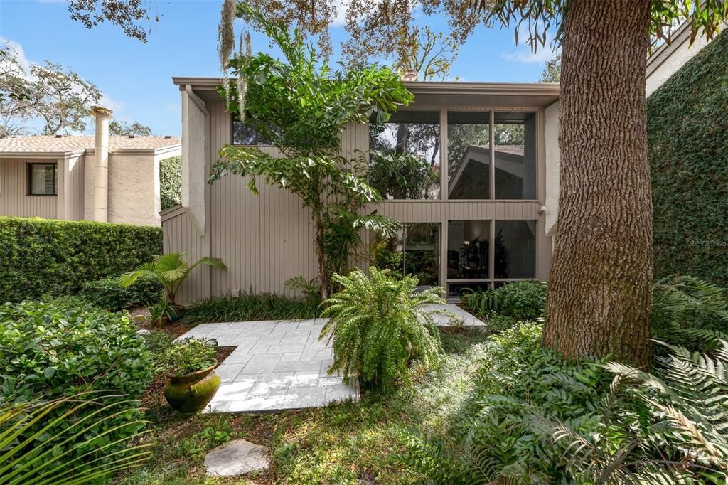 Activo con contrato: $465,000 (2 camas, 2 baños, 1816 Pies cuadrados)