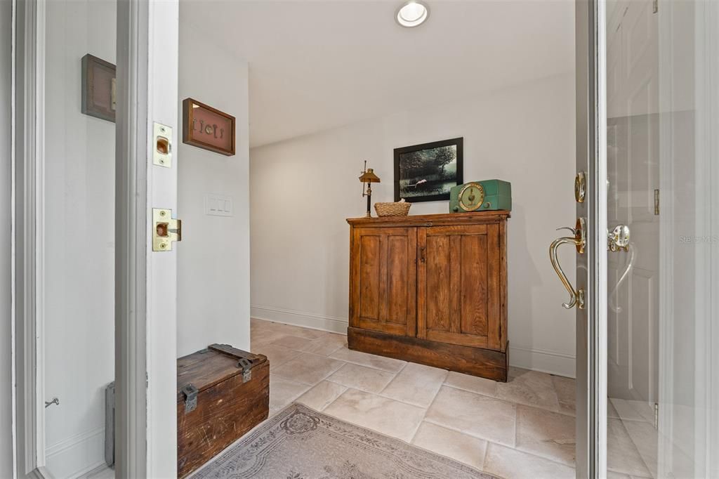 Activo con contrato: $465,000 (2 camas, 2 baños, 1816 Pies cuadrados)