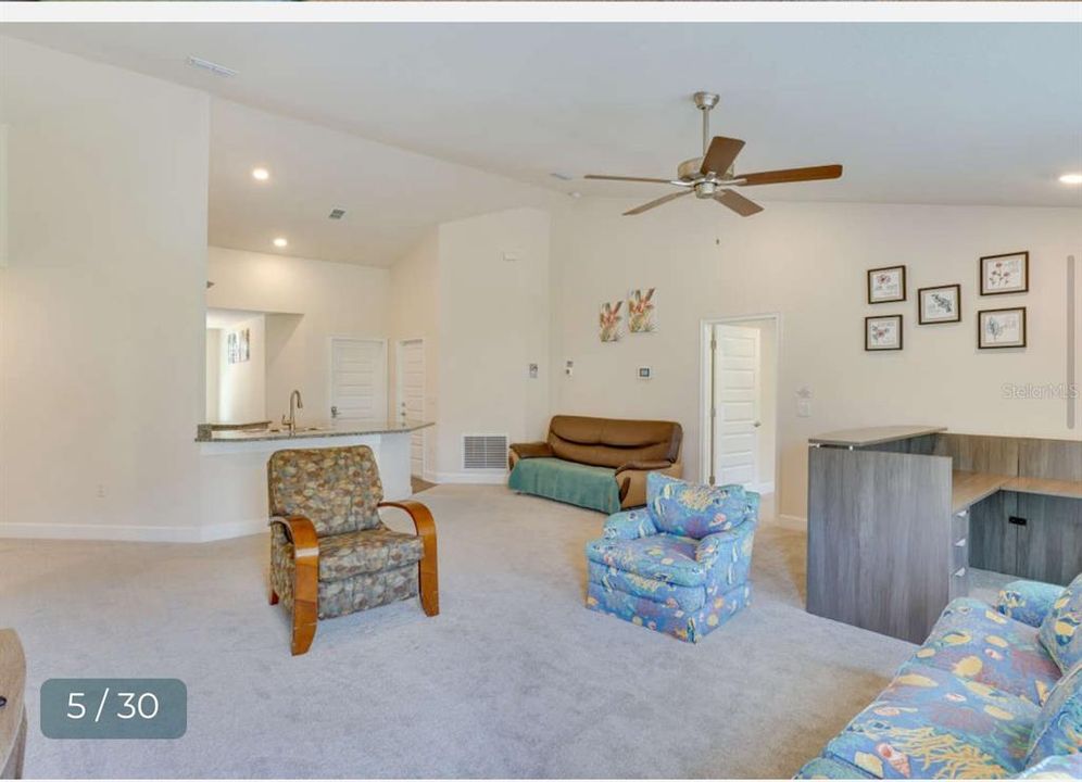 出租: $1,999 (4 贝兹, 2 浴室, 1930 平方英尺)