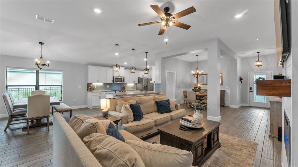 待售: $424,000 (3 贝兹, 2 浴室, 1970 平方英尺)