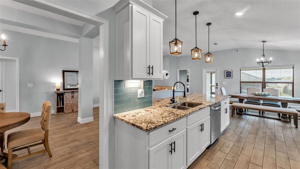 待售: $424,000 (3 贝兹, 2 浴室, 1970 平方英尺)