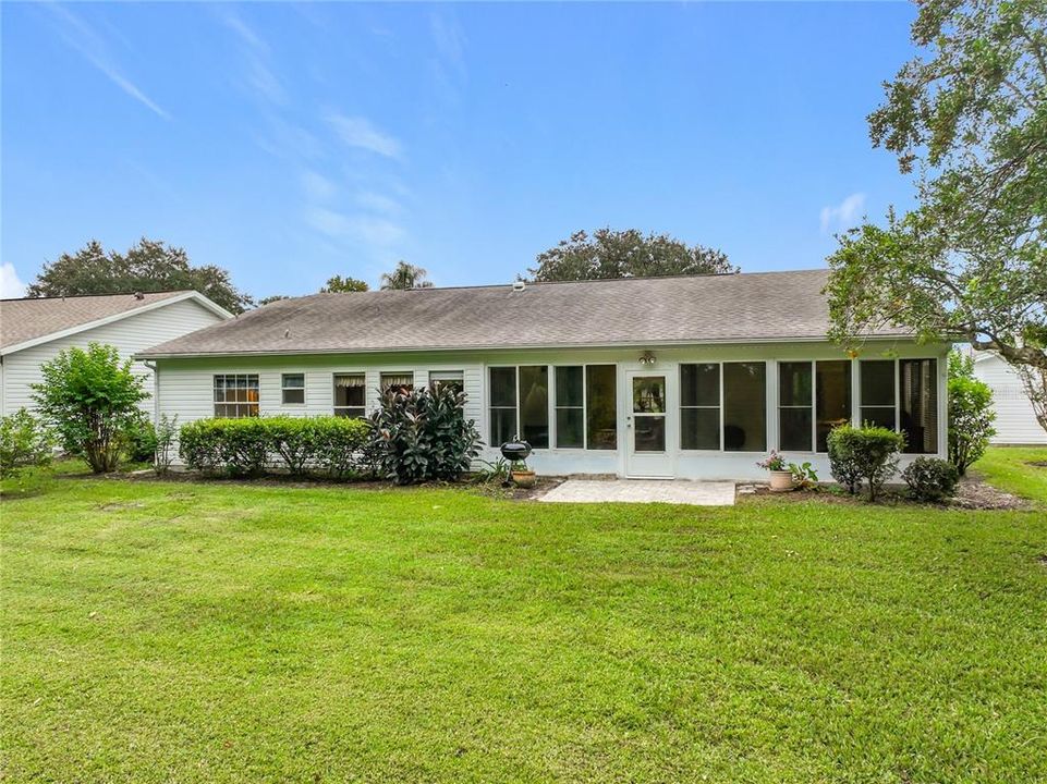 合同活跃: $279,000 (3 贝兹, 2 浴室, 1720 平方英尺)