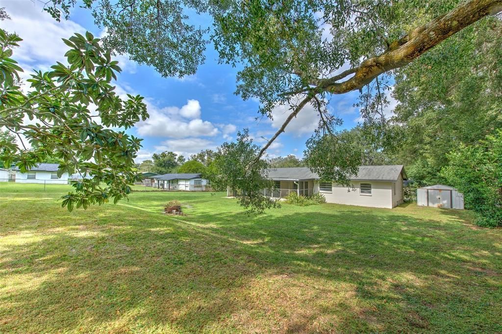 Active With Contract: $299,900 (3 beds, 2 baths, 1404 Square Feet)