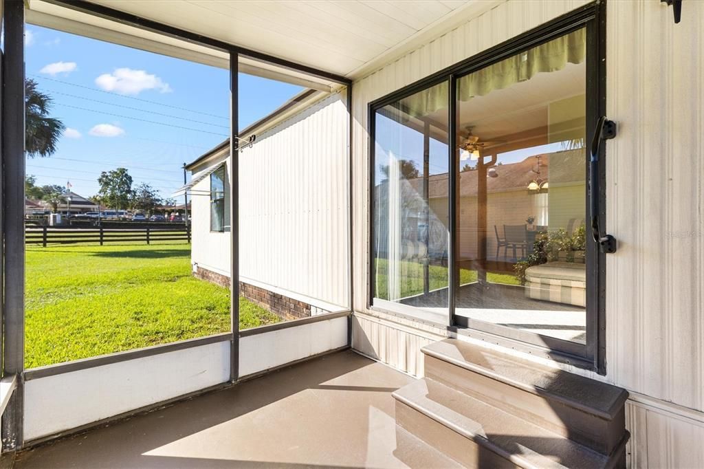 待售: $159,000 (2 贝兹, 1 浴室, 828 平方英尺)