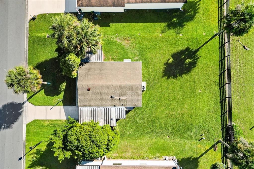 待售: $159,000 (2 贝兹, 1 浴室, 828 平方英尺)