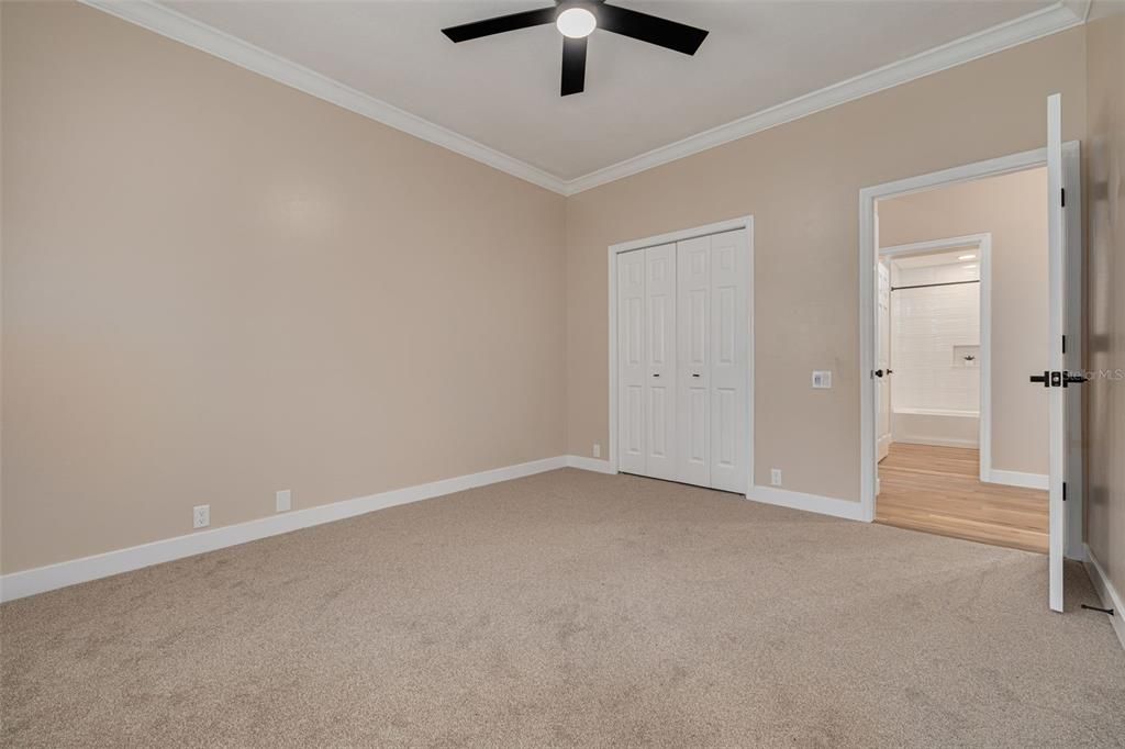 En Venta: $570,000 (4 camas, 4 baños, 3074 Pies cuadrados)