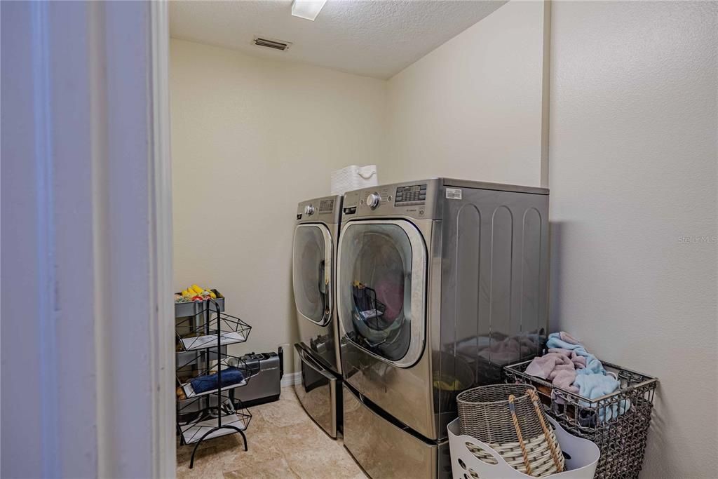 待售: $515,000 (3 贝兹, 2 浴室, 1705 平方英尺)