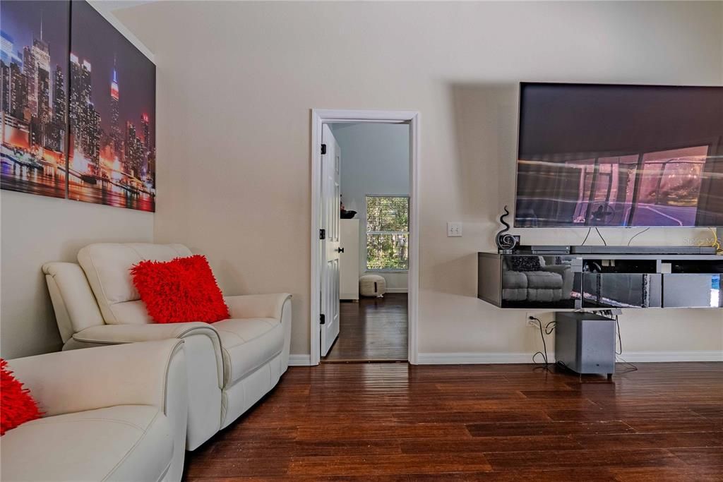 待售: $515,000 (3 贝兹, 2 浴室, 1705 平方英尺)