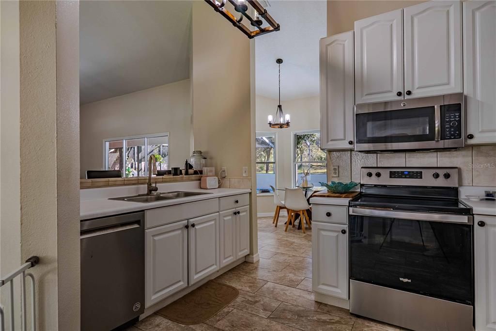 待售: $515,000 (3 贝兹, 2 浴室, 1705 平方英尺)